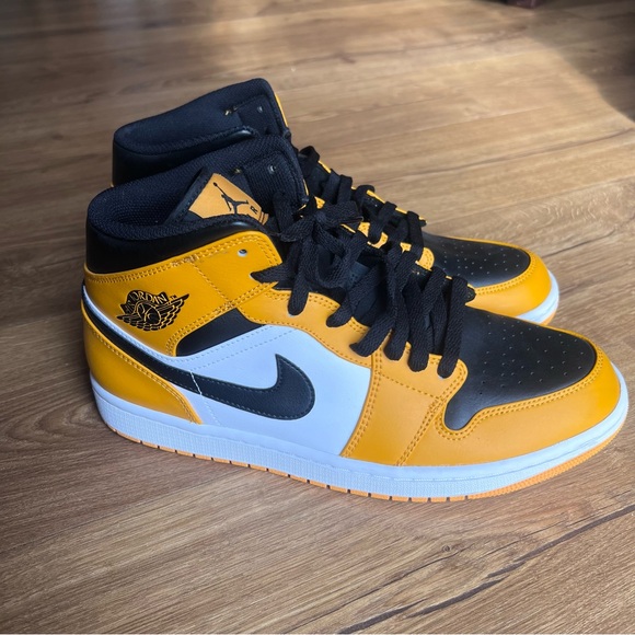 blue yellow black jordans